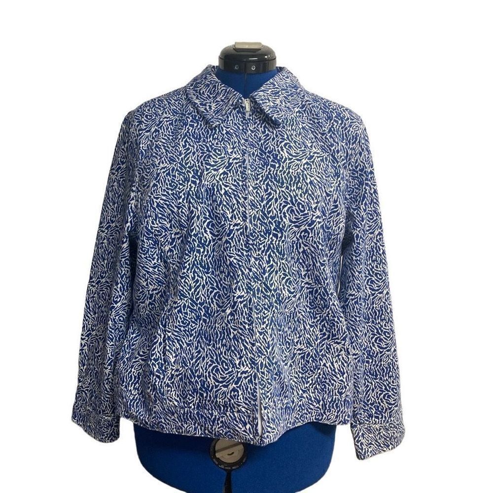 C.D. PETITES Women’s Paisley Jacket Size PXL Blue & White‎